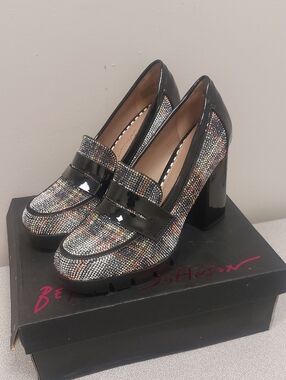 Betsey Johnson Adelyn White Plaid Multi Rhinestone Platform Pumps Sz 8